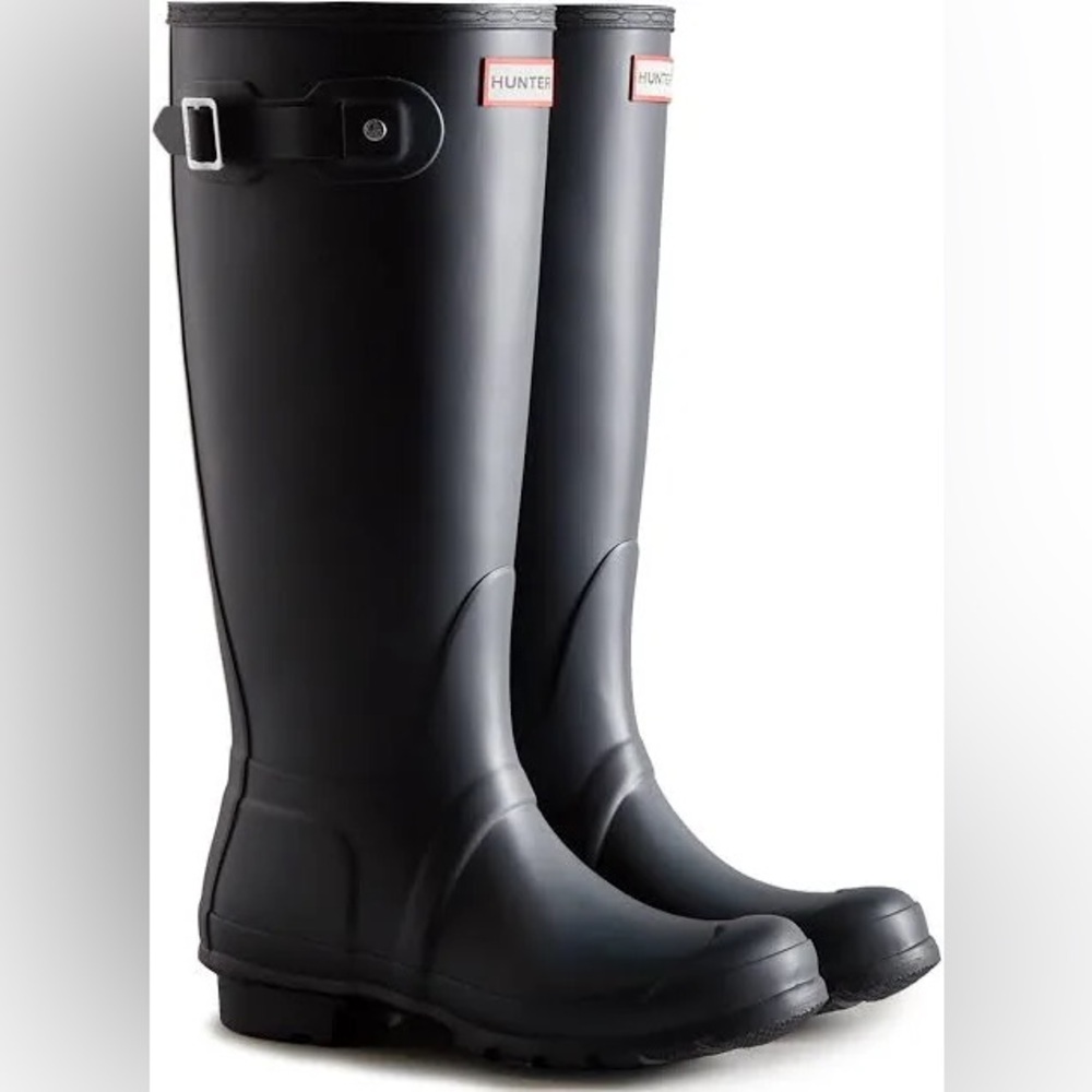 Women Hunter boots size 6